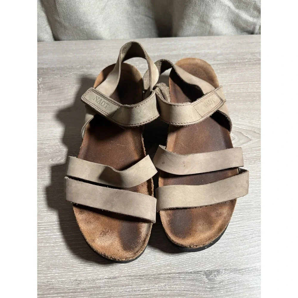 Naot Women 7.5 Tan Leather Strappy Cork Footbed Platform Walking Sandals Nature